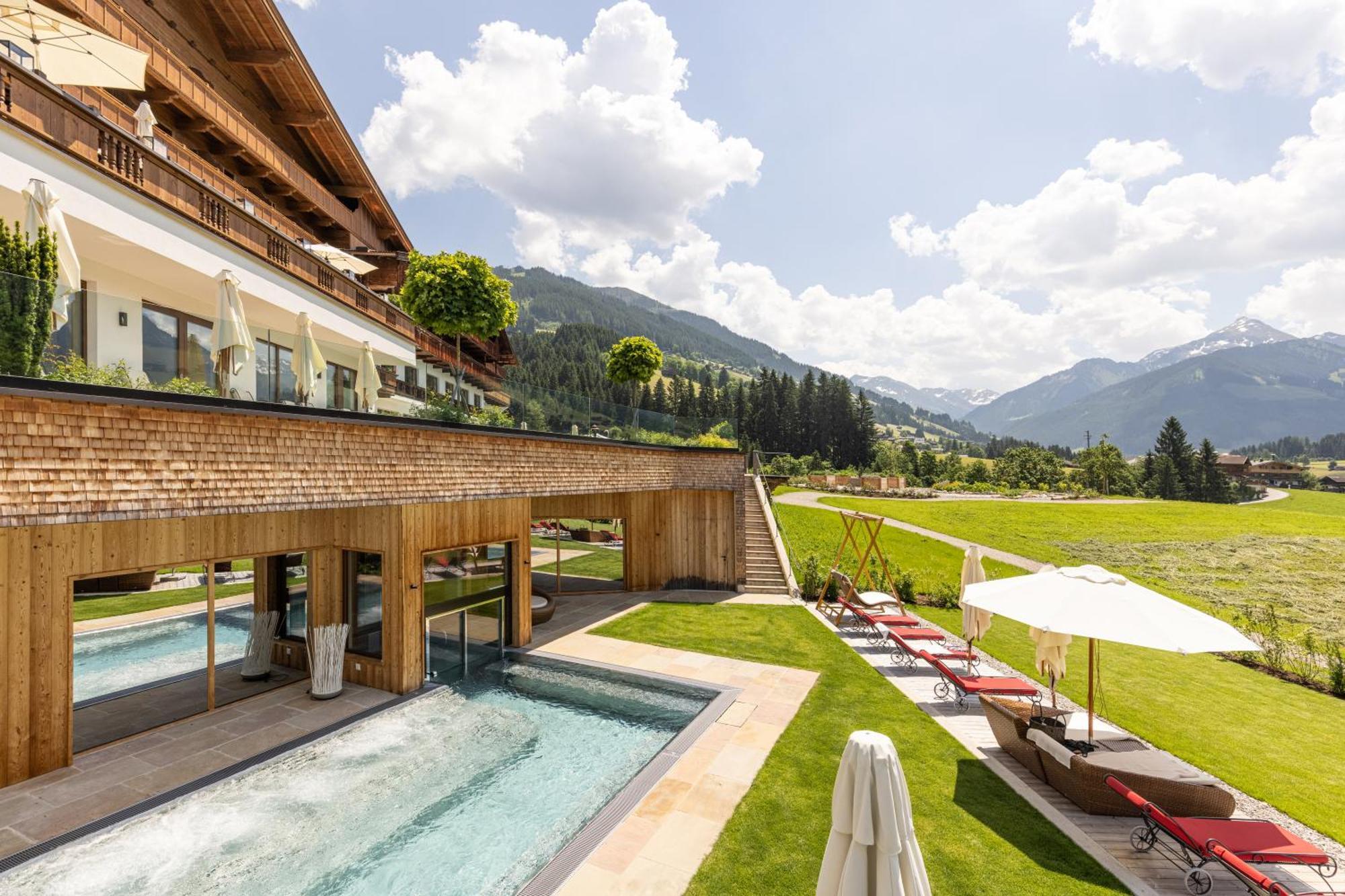 Alpbacherhof Mountain & Spa Resort מראה חיצוני תמונה